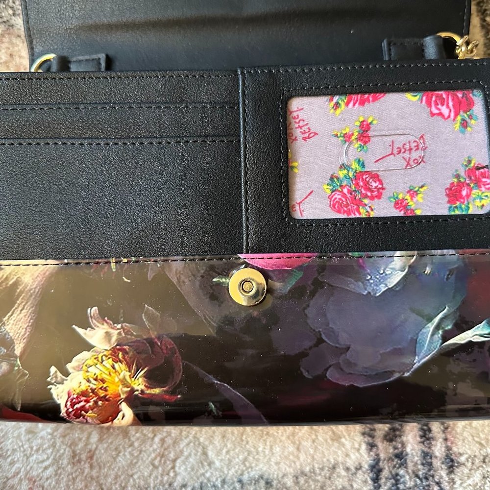 Betset Johnson Handbag - Picture 4 of 5